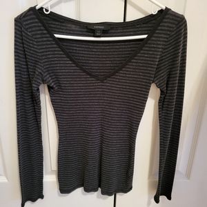 Express black & gray v-neck long sleeve shirt- XSMALL